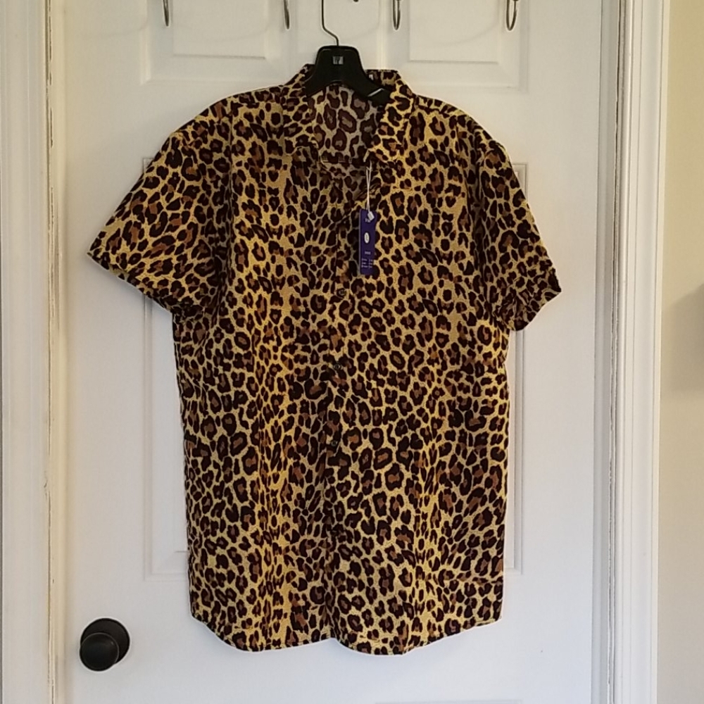 Mens button down short sleeve shirt